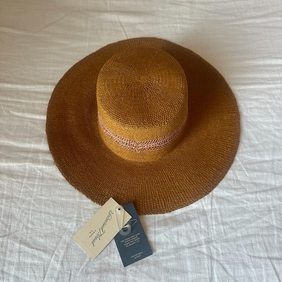 UNIVERSAL THREADS STRAW BOAT HAT ONE SIZE BRAND NEW - Picture 7 of 7